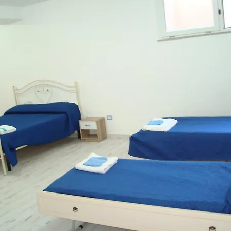 Mare E Luna Bed & Breakfast 3*