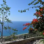 Bed & Breakfast Mare E Luna 3*