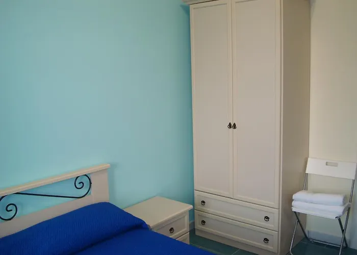 住宿加早餐酒店 Mare E Luna 菲乌梅夫雷多布鲁齐奥