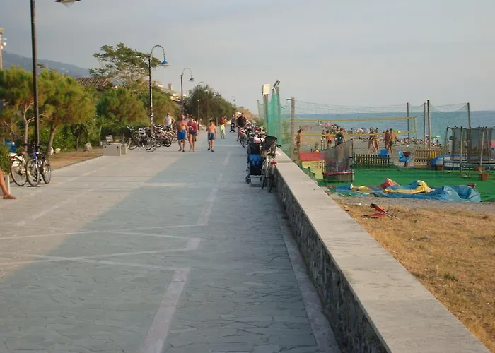 Mare E Luna 住宿加早餐酒店 菲乌梅夫雷多布鲁齐奥