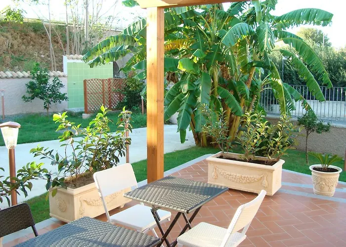 Mare E Luna 住宿加早餐酒店 菲乌梅夫雷多布鲁齐奥