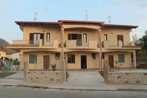 住宿加早餐酒店 Mare E Luna 3*